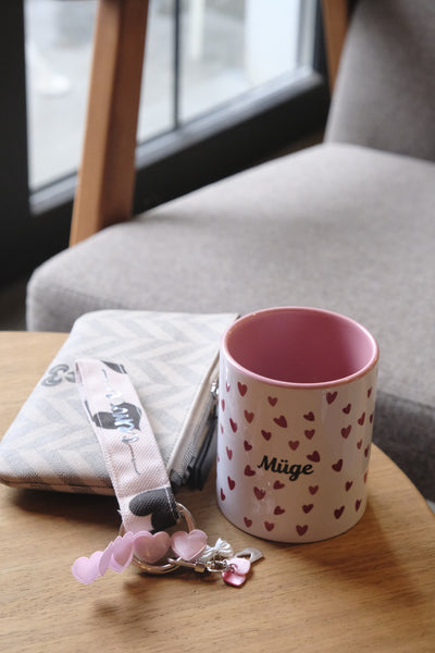 PINK HEARTS KİŞİSELLEŞTİRİLEBİLİR MUG | 300ML