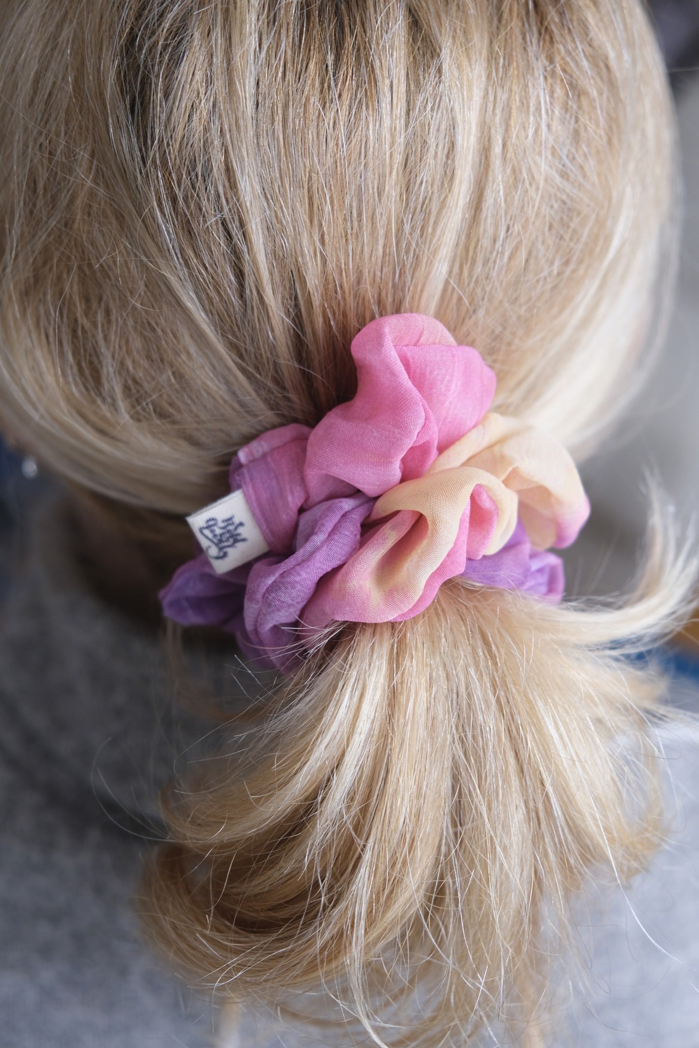 CANDY LARGE SCRUNCHIE