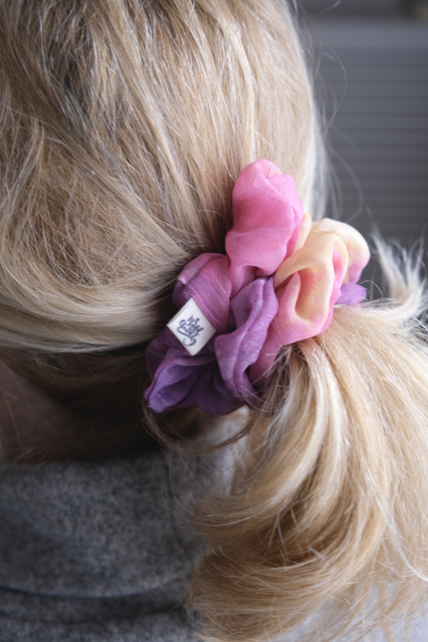 CANDY LARGE SCRUNCHIE