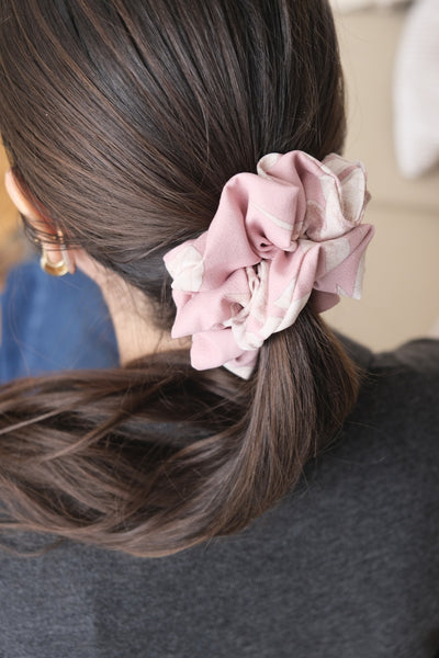 DARLING LARGE SCRUNCHIE