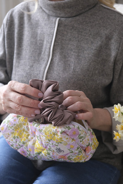 MOCHA LARGE SCRUNCHIE