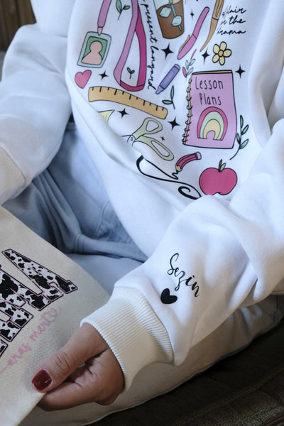 KİŞİSELLEŞTİRİLEBİLİR TEACHER DOODLES SWEATSHIRT - BEYAZ