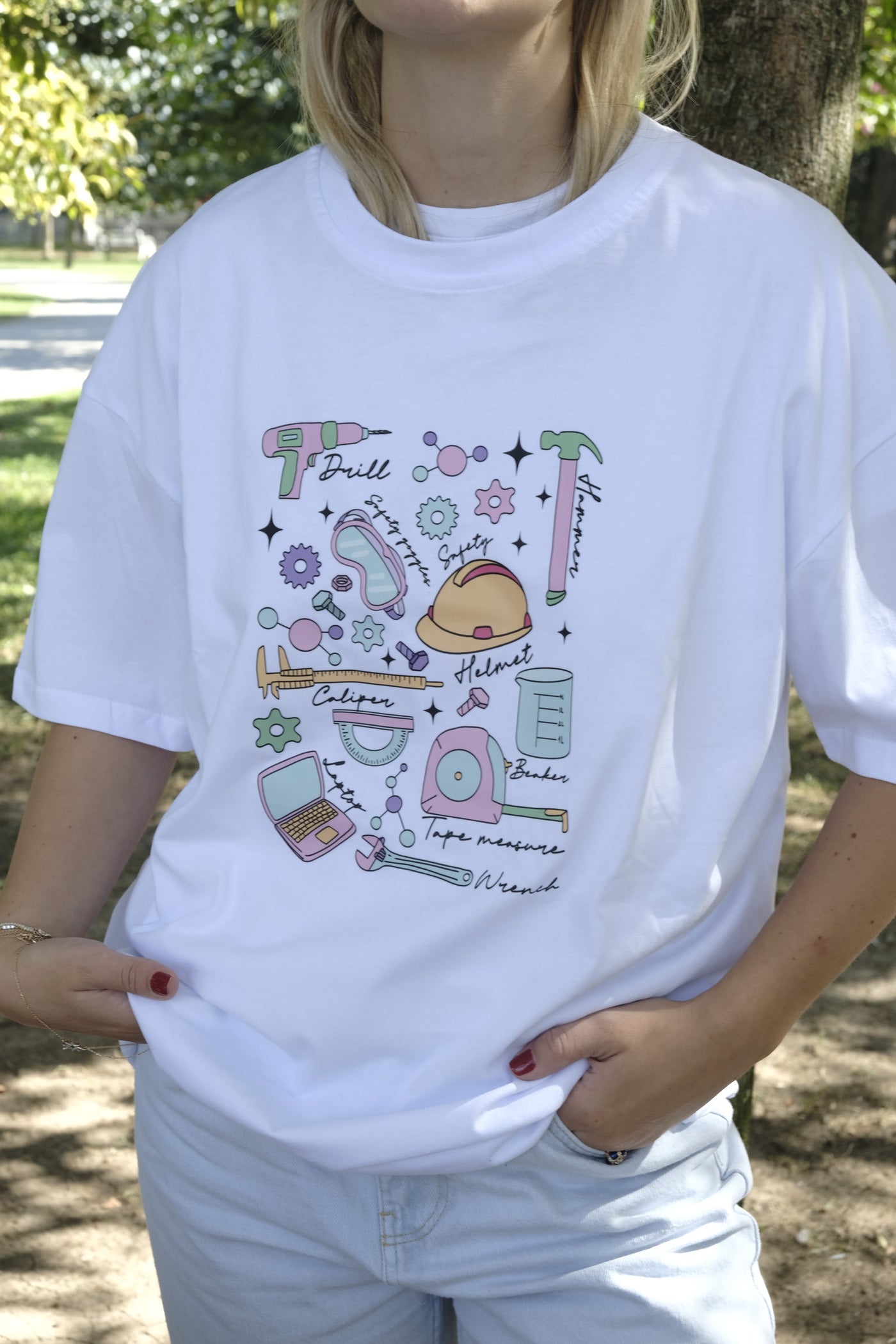 KİŞİSELLEŞTİRİLEBİLİR ENGINEER DOODLES T-SHIRT - BEYAZ