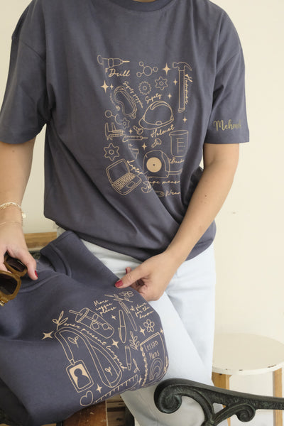 KİŞİSELLEŞTİRİLEBİLİR ENGINEER DOODLES T-SHIRT - VİZON/FÜME